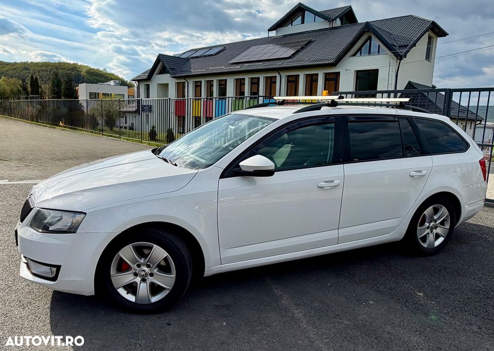 Skoda Octavia 1.6 TDI (Green tec) DSG Ambition - 5