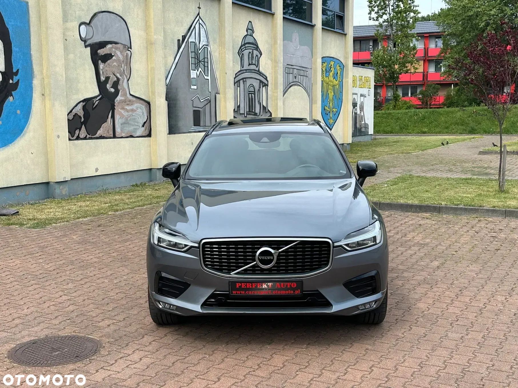 Volvo XC 60 D4 R-Design - 1