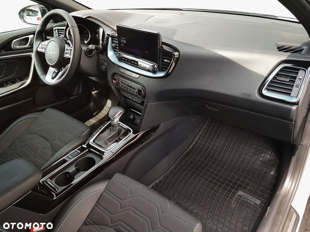 Kia XCeed 1.6 T-GDI Tribute DCT - 22