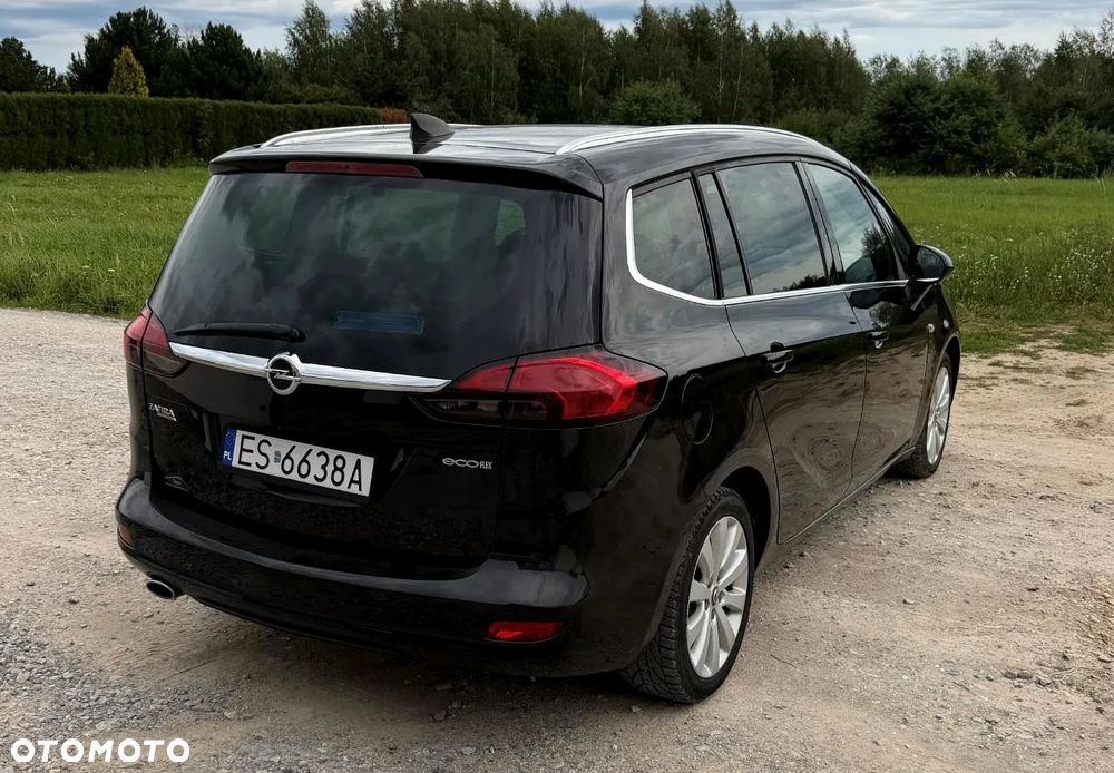 2015 Opel Zafira 2.0 CDTI Cosmo S&S, photograph 5