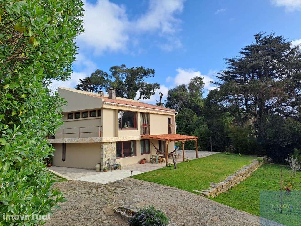 Moradia de Charme T4 +1 Isolada para venda no Carrascal em Sintra - Grande imagem: 2/54