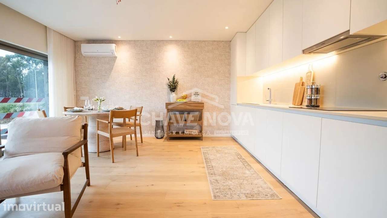 Apartamento T3 mobilado com varanda ampla - POENTE em Canidelo - CO - Grande imagem: 4/23