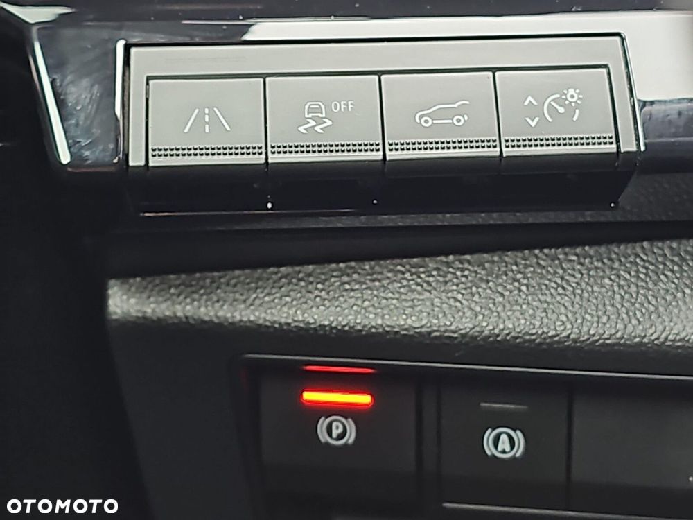 Renault Austral 1.3 TCe mHEV Iconic - 22