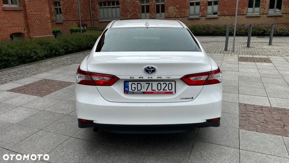 Toyota Camry 2.5 Hybrid Comfort CVT - 5