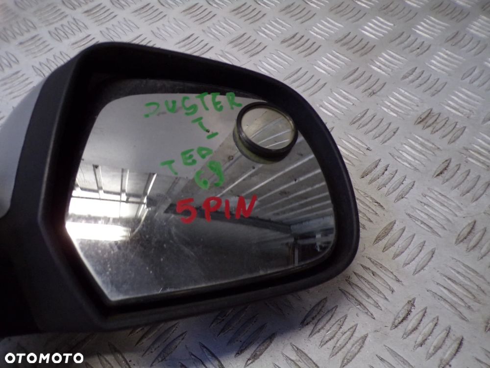 LUSTERKO PRAWE DACIA DUSTER I 5 PIN - 2