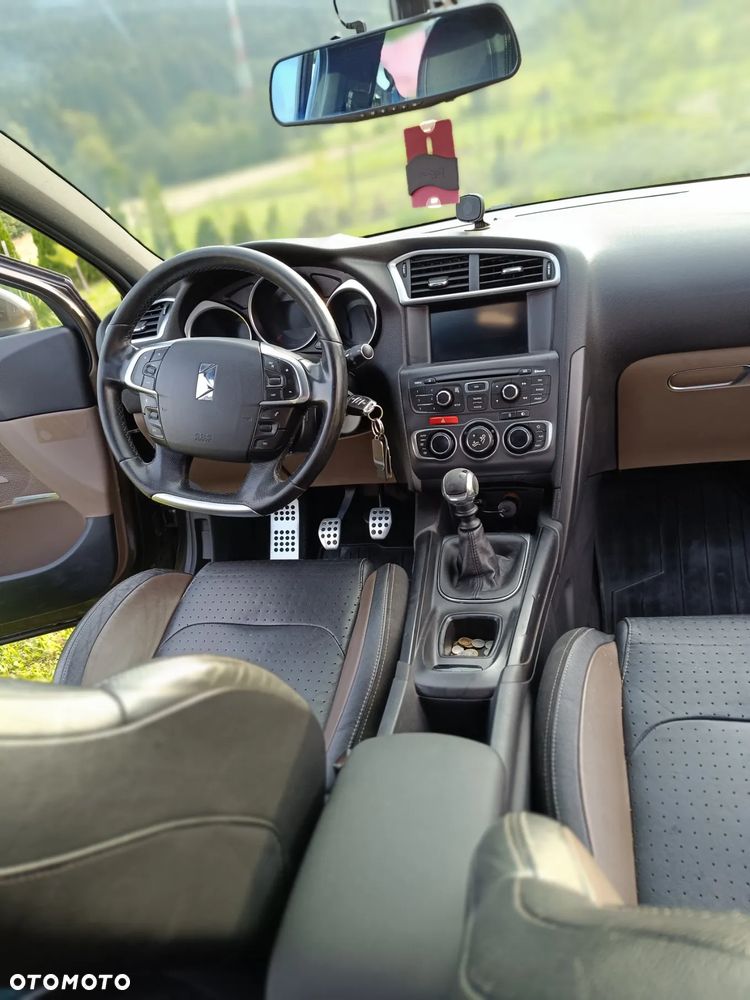 Citroën DS4 THP 200 SportChic - 10