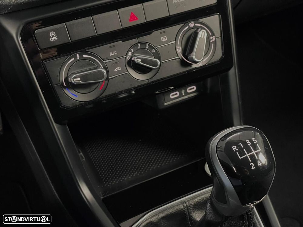 VW T-Cross 1.0 TSI Life - 17