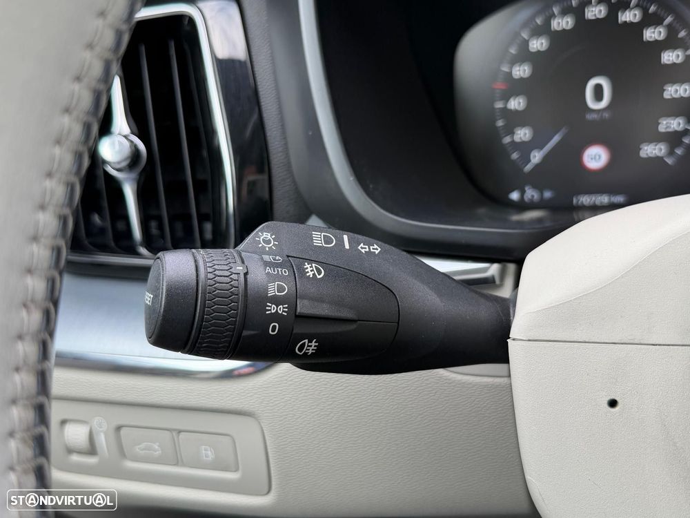 Volvo XC 60 2.0 T8 PHEV Inscription AWD - 21