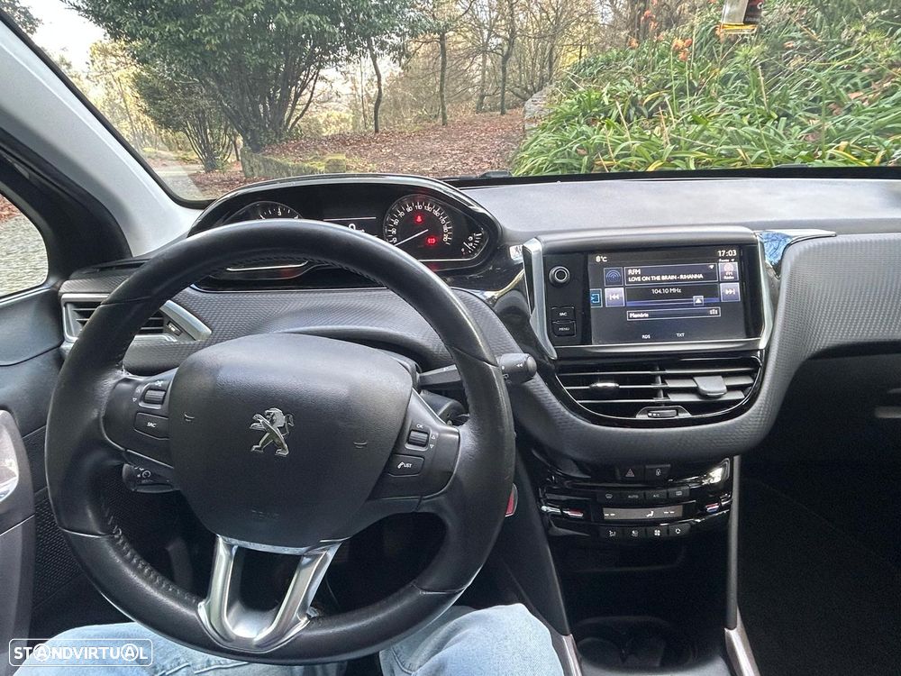 Peugeot 2008 1.6 BlueHDi Allure - 10