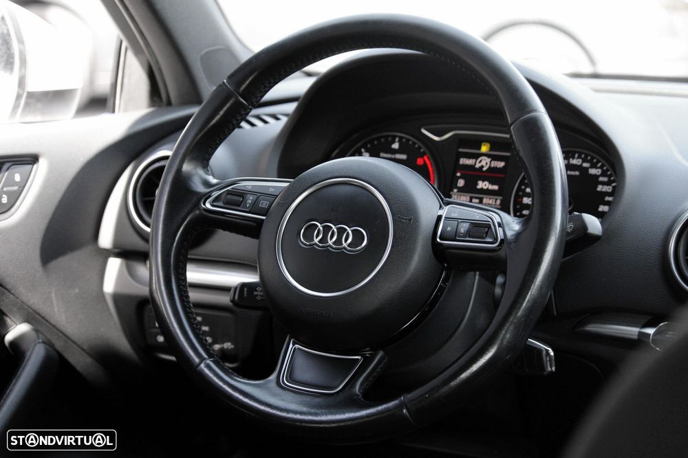 Audi A3 Limousine 2.0 TDI S-line - 24