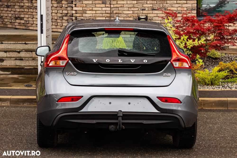 Volvo V40 D2 Momentum - 7