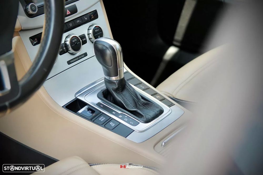 VW Passat CC 2.0 TDi BlueMotion DSG - 22