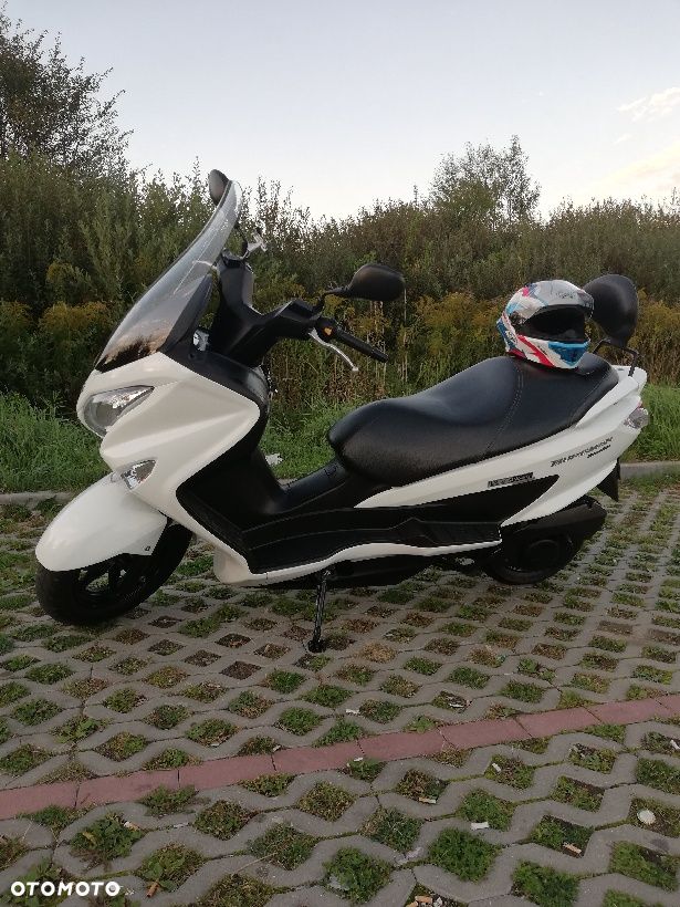 Suzuki Burgman - 1