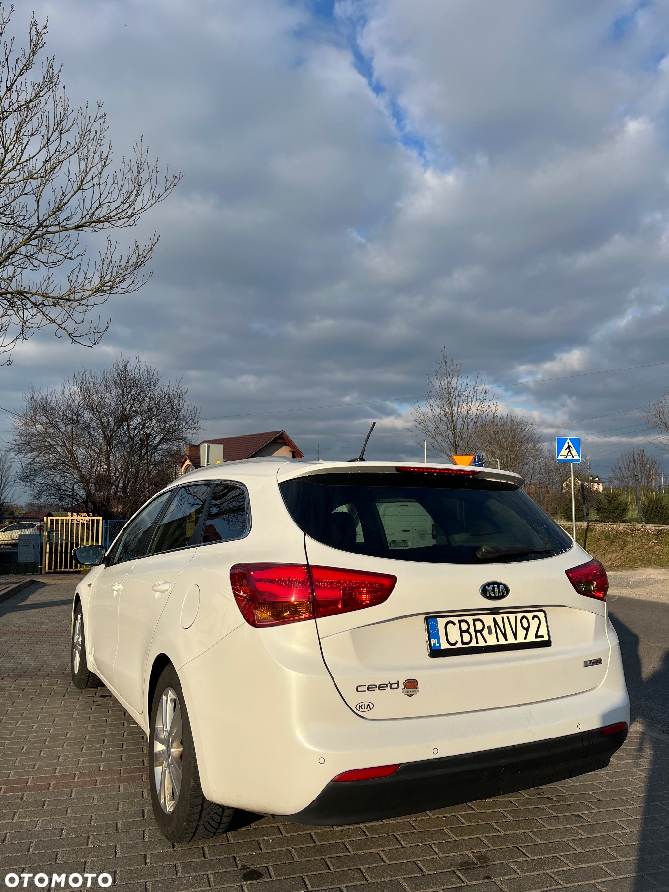 Kia Ceed - 4