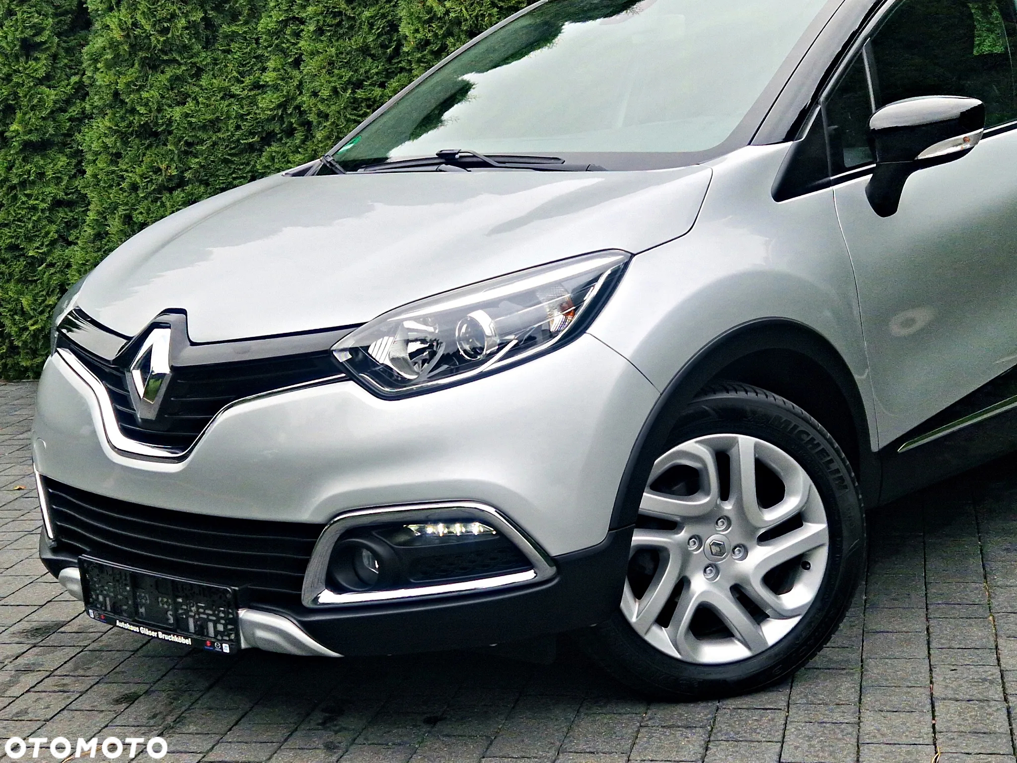 Renault Captur - 4