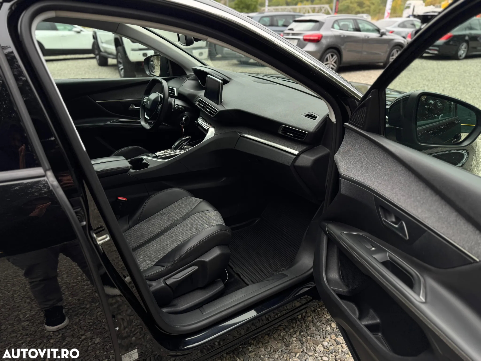 Peugeot 3008 1.5 BlueHDI S&S EAT8 Allure - 10