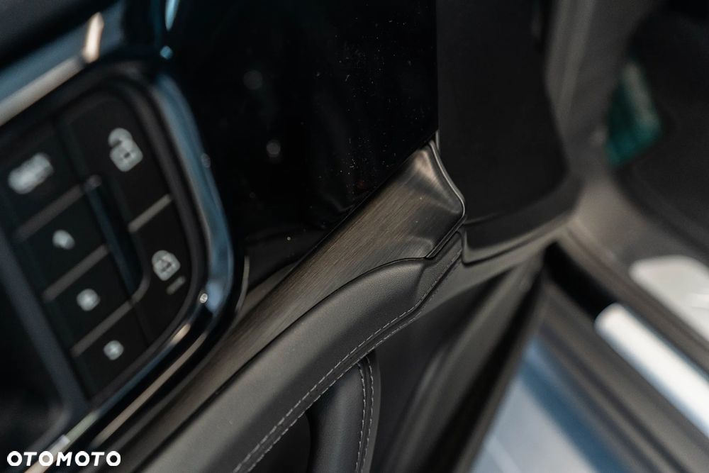 Porsche Panamera 4 E-Hybrid PHEV - 24