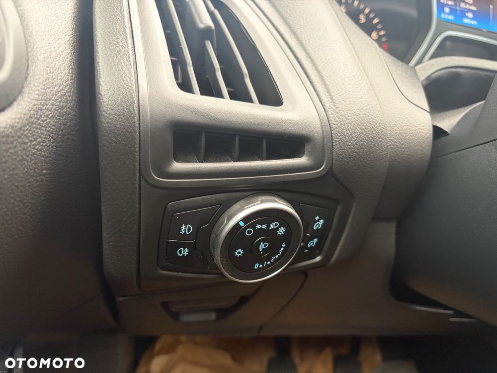 Ford Focus 1.5 EcoBoost Trend ASS - 11