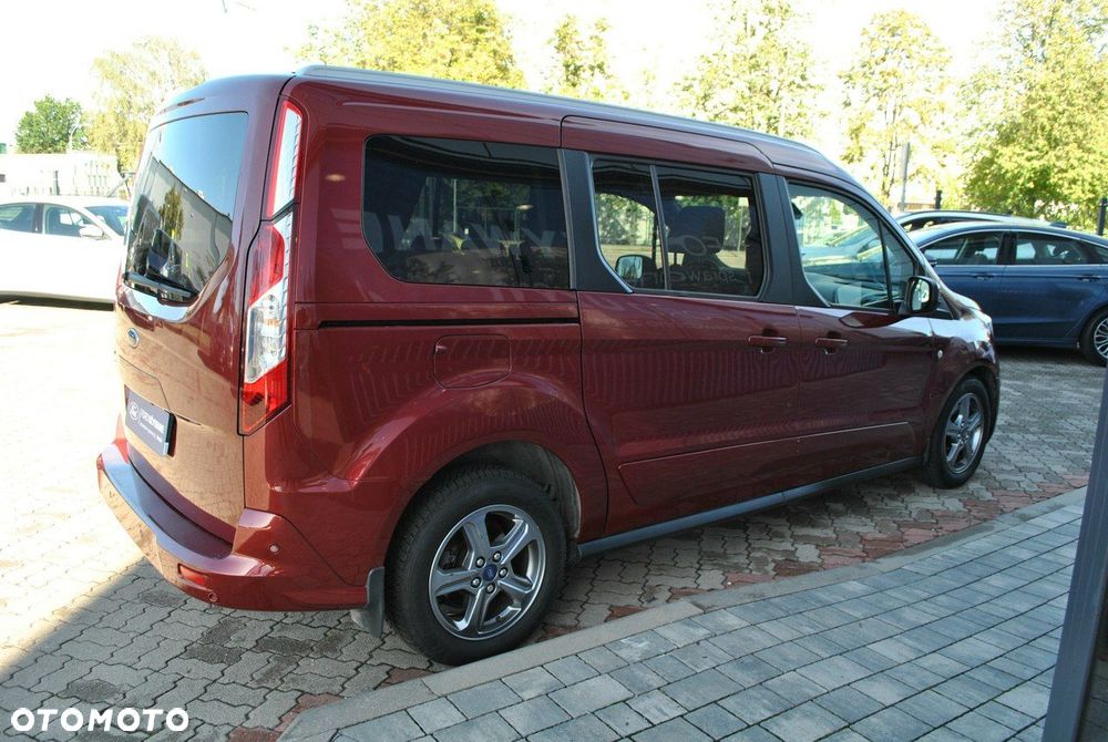 Ford Tourneo Connect Grand - 9