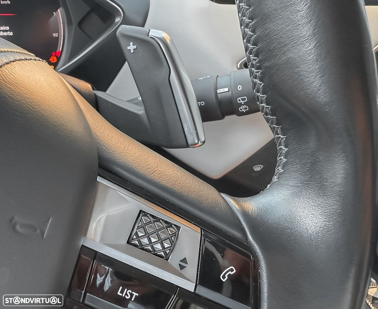 DS DS3 Crossback 1.2 PureTech Rivoli EAT8 - 13