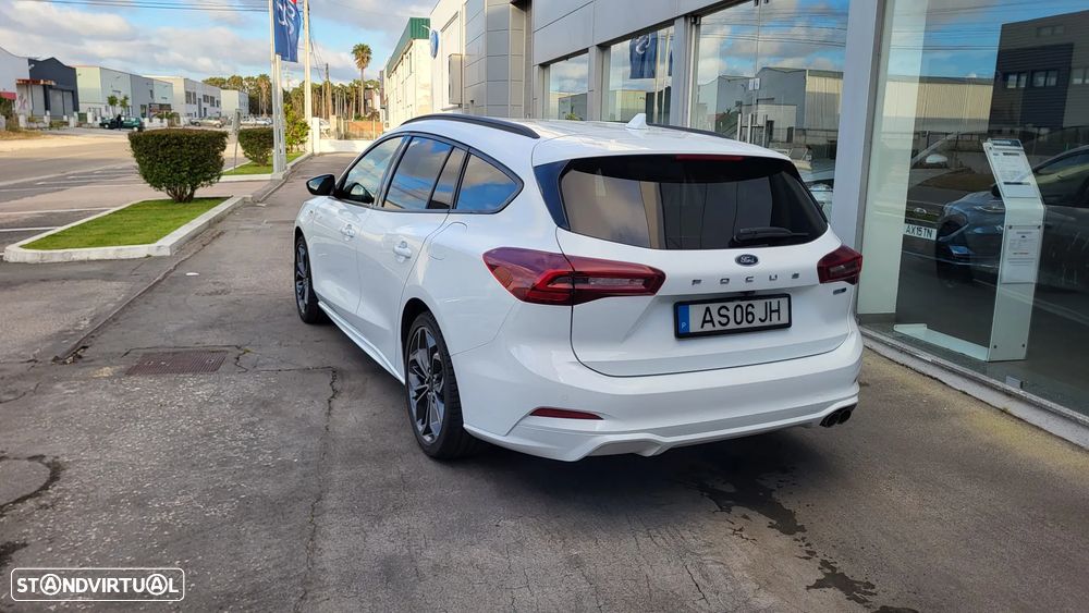Ford Focus SW 1.0 EcoBoost MHEV ST-Line X - 5