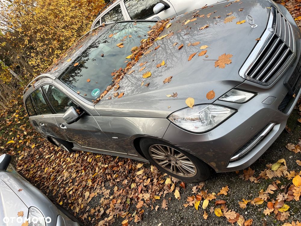 Mercedes-Benz Klasa E 220 T CDI 7G-TRONIC Avantgarde - 2