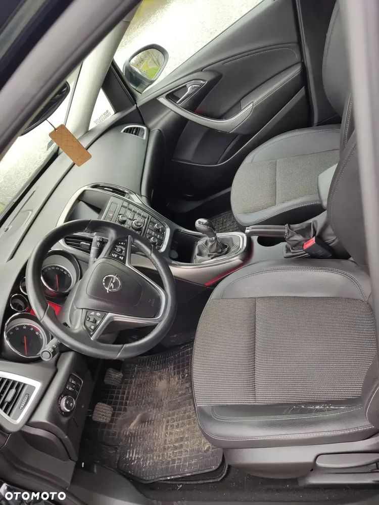 Opel Astra 1.4 Turbo Cosmo - 9