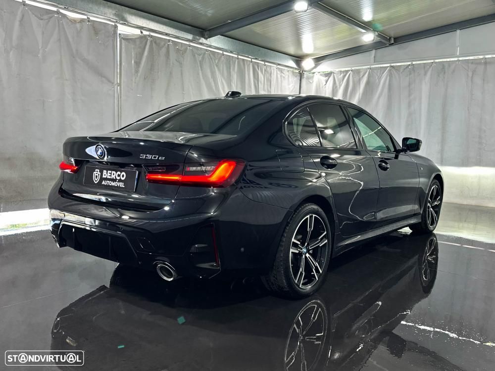 BMW 330 e Pack Desportivo M Auto - 5