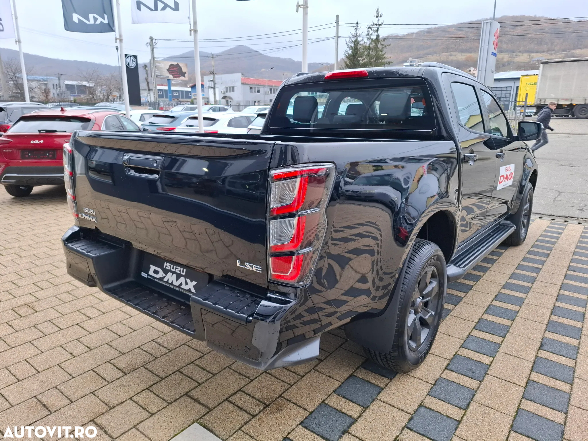 Isuzu D-Max 1.9 DSL 4x4 Double Cab AT Executive - 5