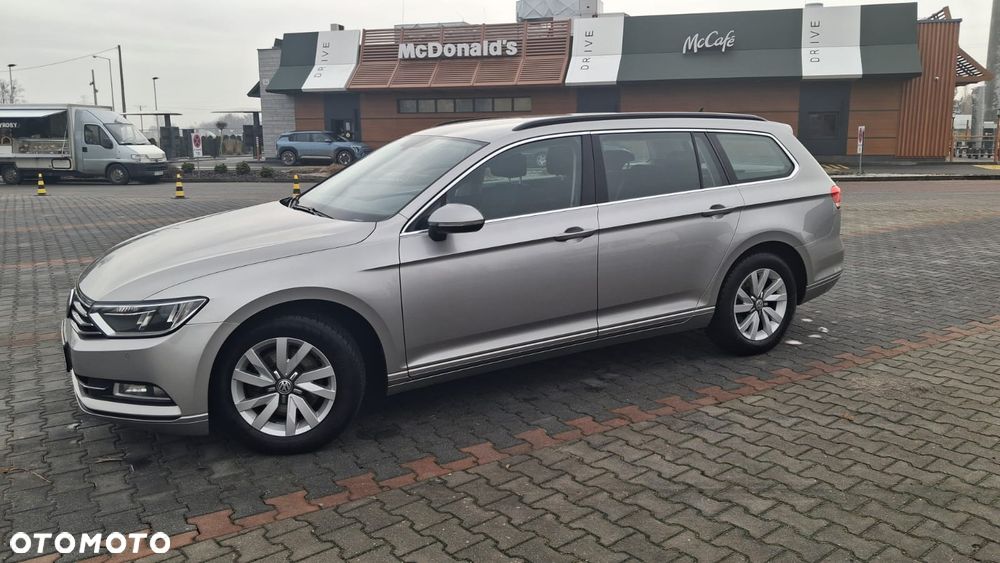 Volkswagen Passat 1.6 TDI (BlueMotion Technology) Comfortline - 1