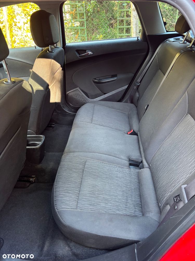 Opel Astra 1.6 Sports Tourer - 12