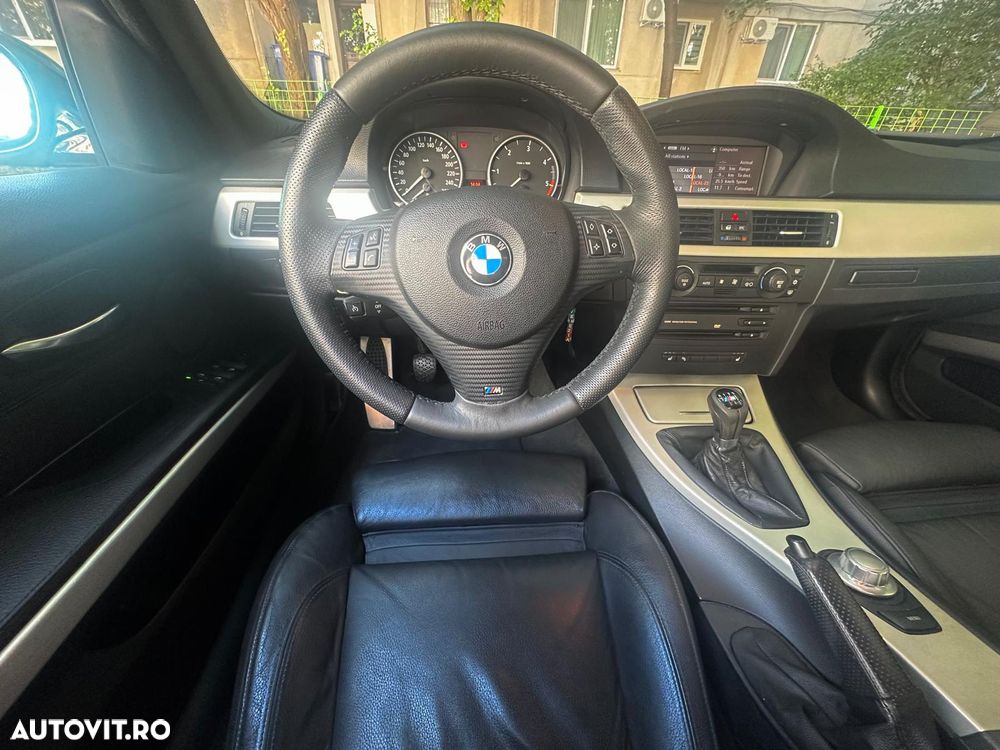 BMW Seria 3 320d - 16
