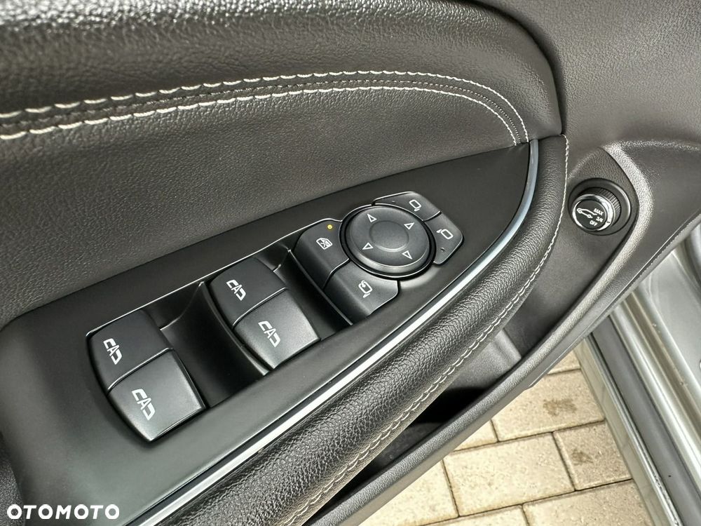 Opel Insignia 2.0 CDTI 4x4 Exclusive S&S - 31