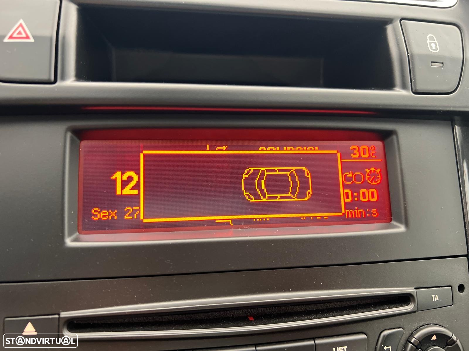 Peugeot 5008 1.6 BlueHDi Style - 22