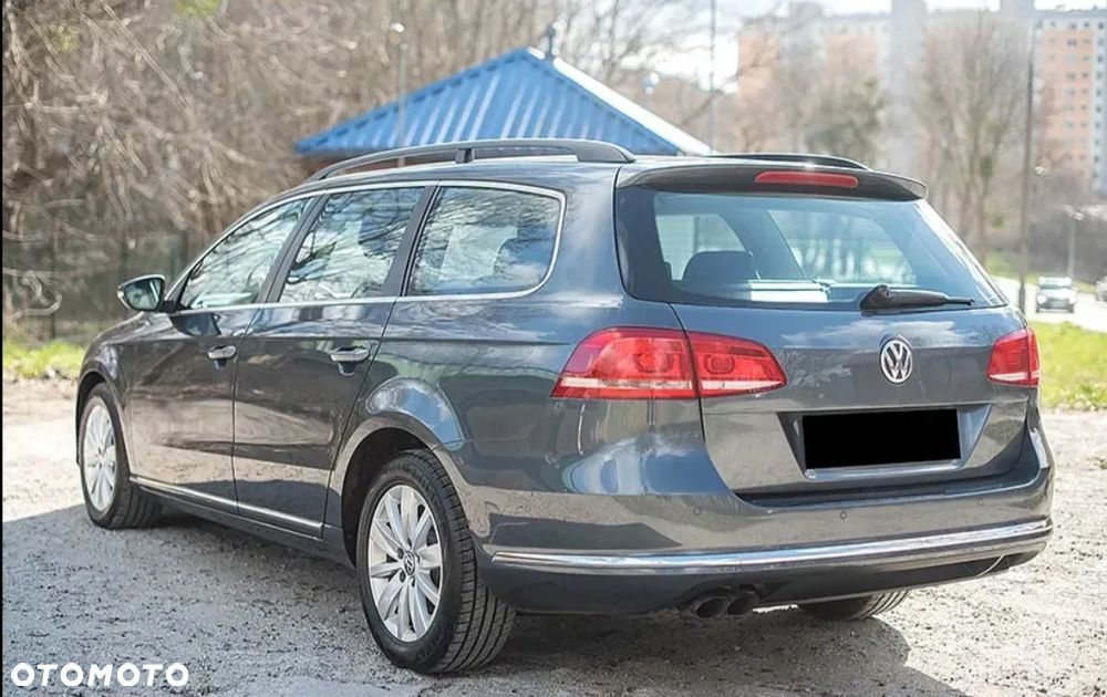 Volkswagen Passat 2.0 TDI DPF Comfortline - 21