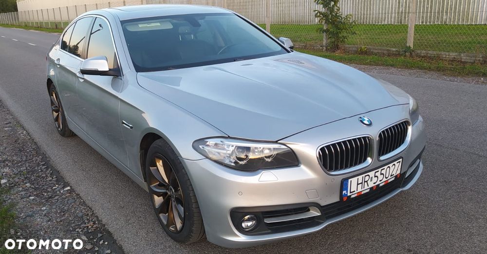 BMW Seria 5 528i Luxury Line - 1