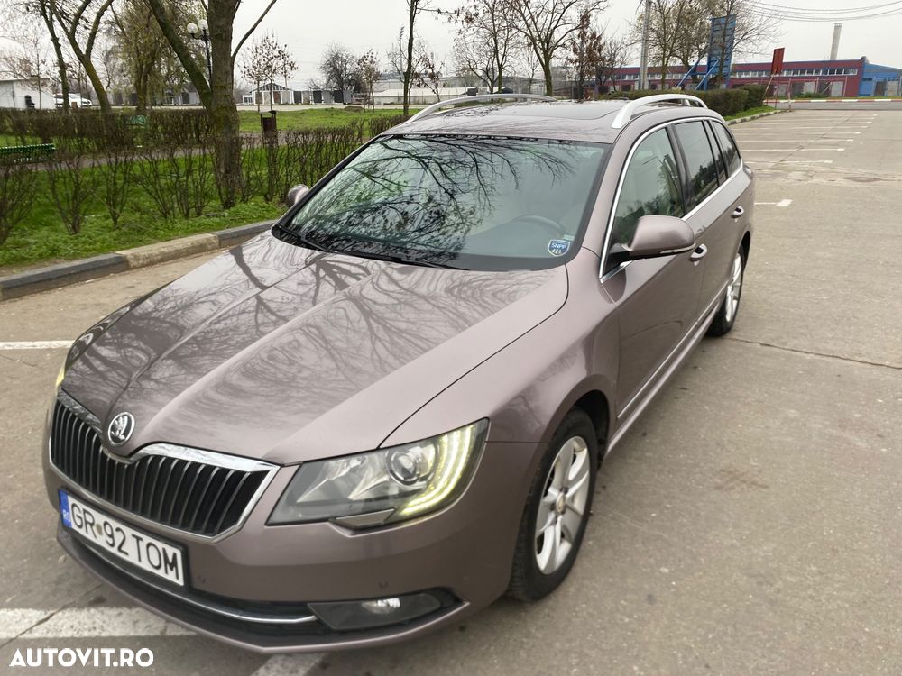 Skoda Superb 2.0 TDI DSG Elegance - 13