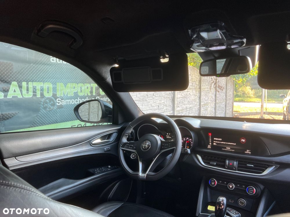 Alfa Romeo Stelvio 2.0 Turbo 16V AT8-Q4 B-Tech - 25