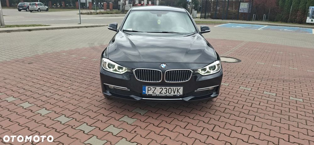 BMW Seria 3 320d xDrive Luxury Line - 13