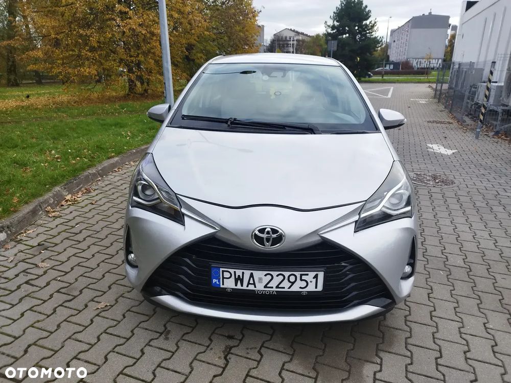 Toyota Yaris 1.5 Premium - 1