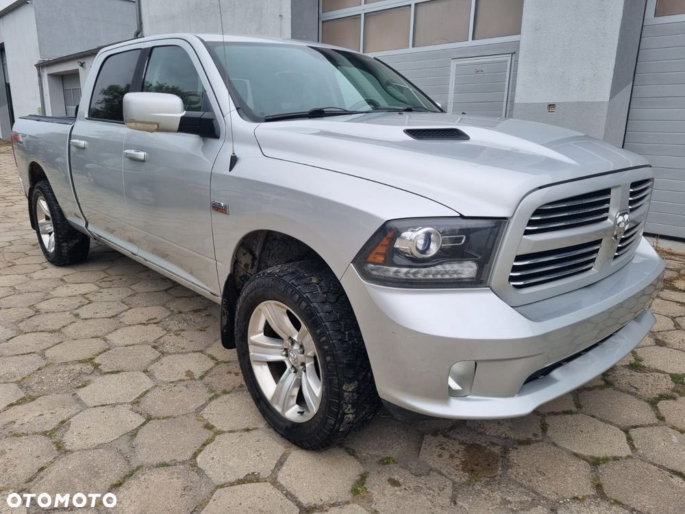 Dodge RAM 5.7 4x4 - 1