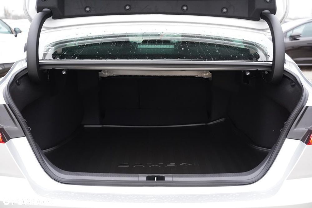 Toyota Camry 2.5 Hybrid Dynamic Force Executive e-CVT - 7