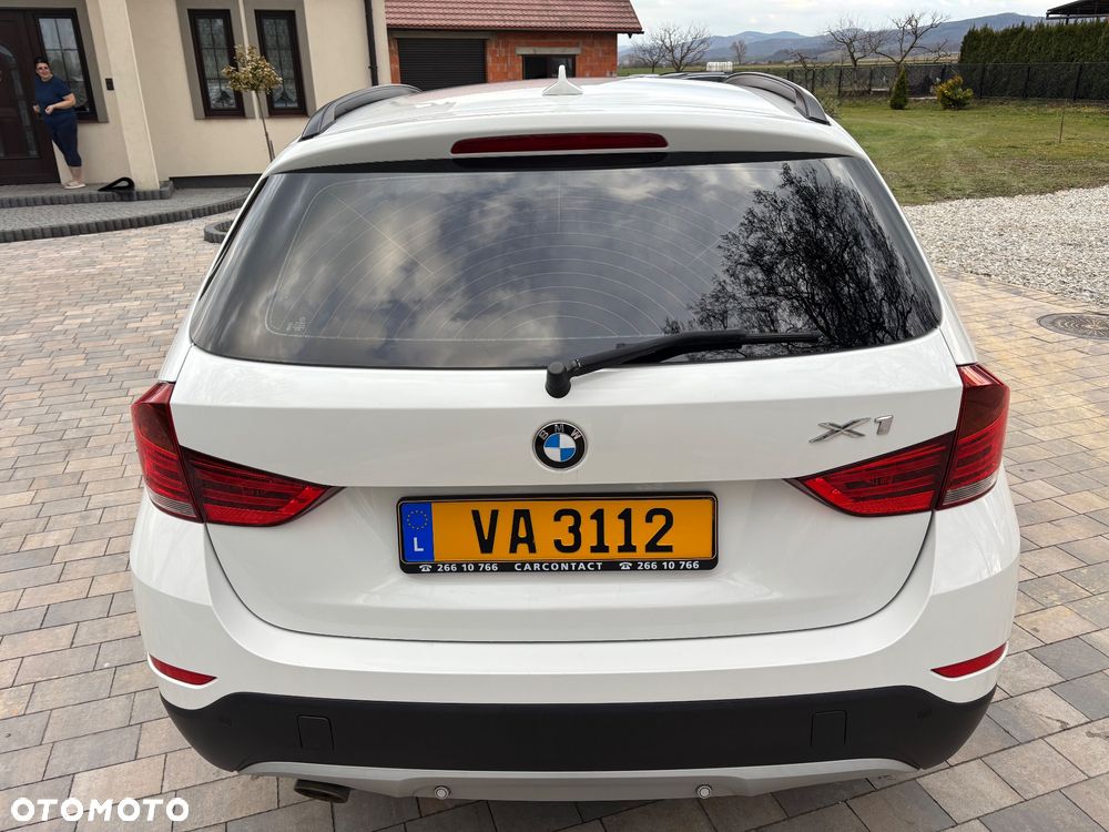 BMW X1 sDrive16d Sport Line - 16
