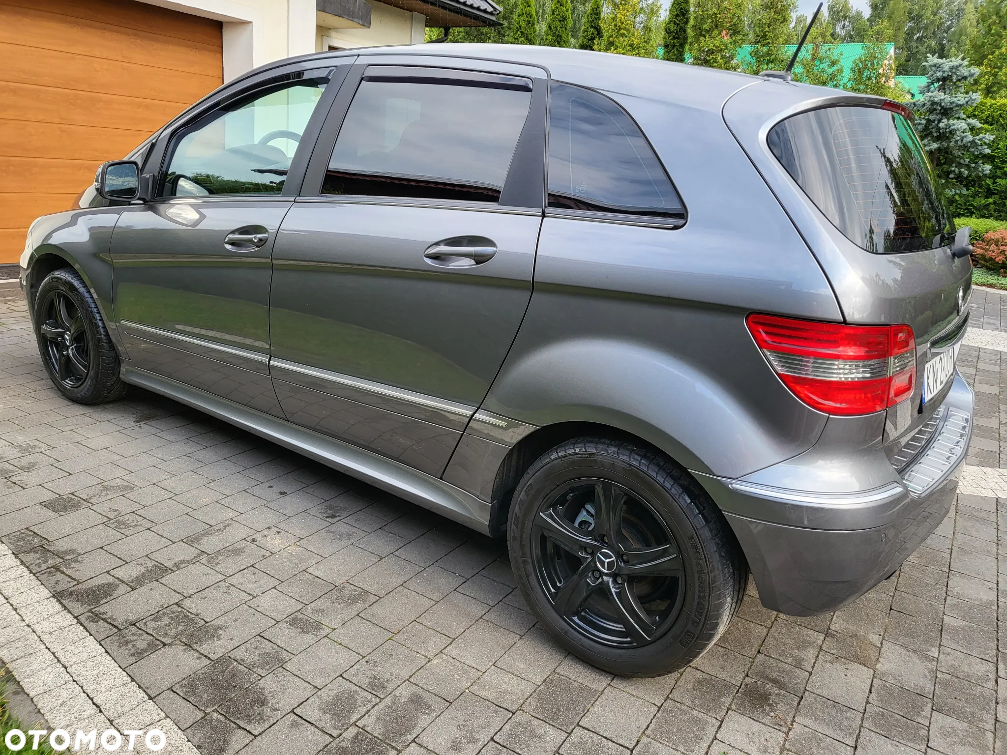 Mercedes-Benz Klasa B - 21