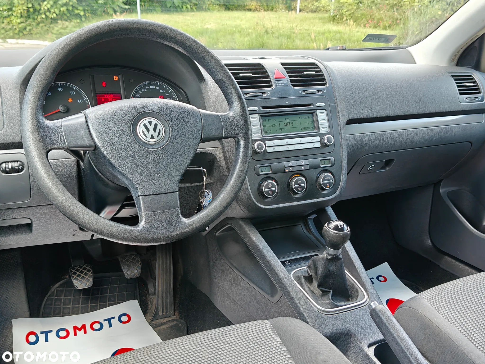 Volkswagen Jetta 1.6 FSI Comfortline - 6