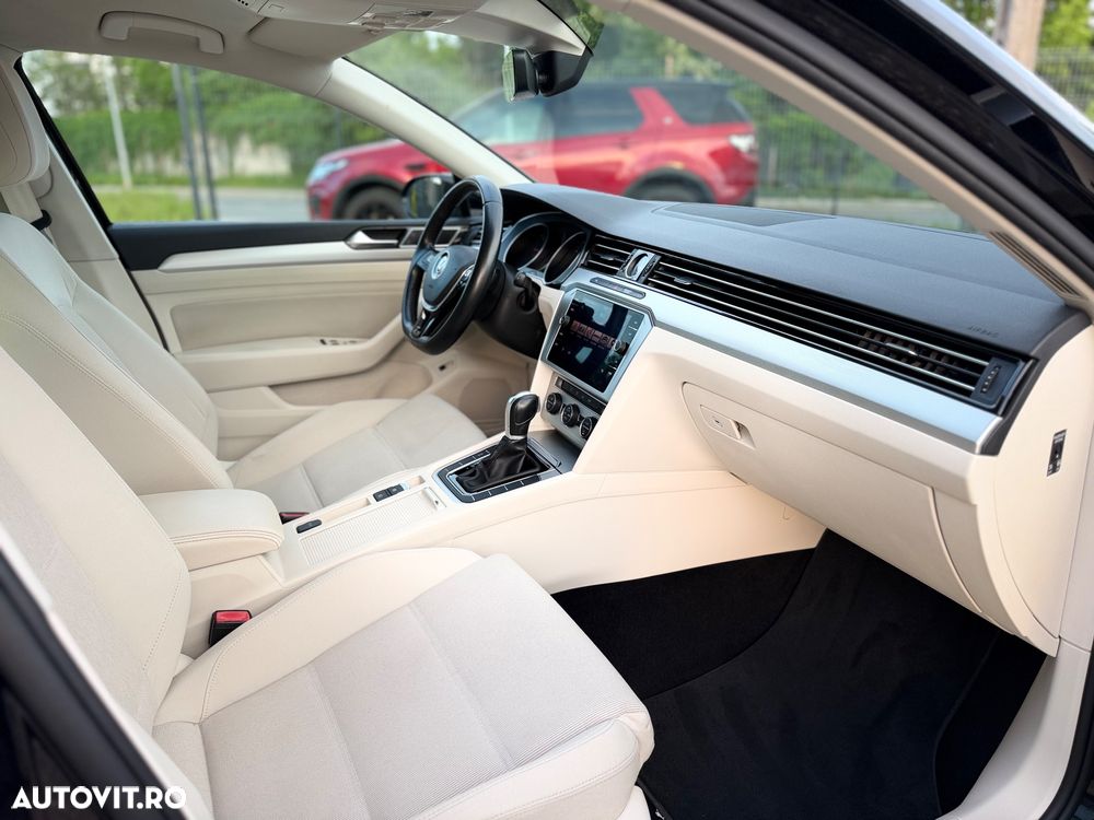 Volkswagen Passat 2.0 TDI (BlueMotion Technology) DSG Highline - 12