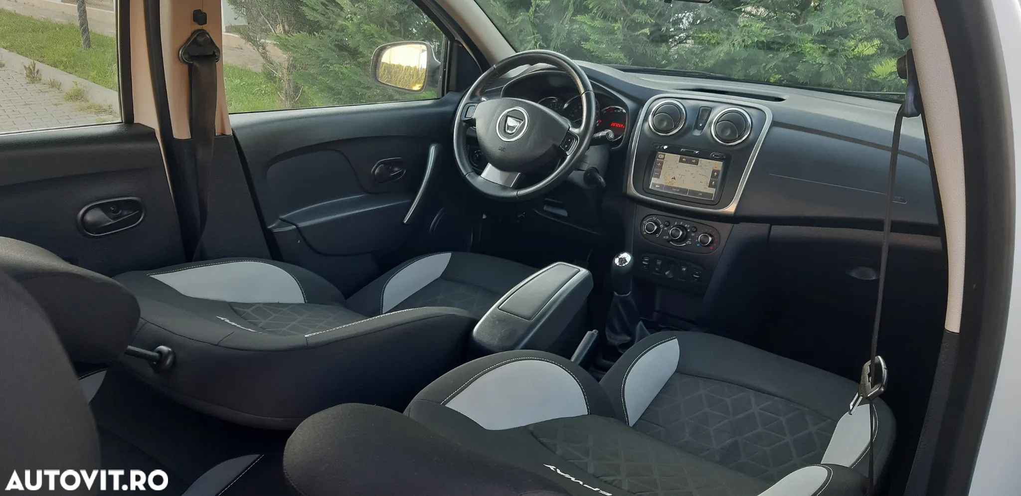 Dacia Sandero Stepway 0.9 TCe Prestige - 8