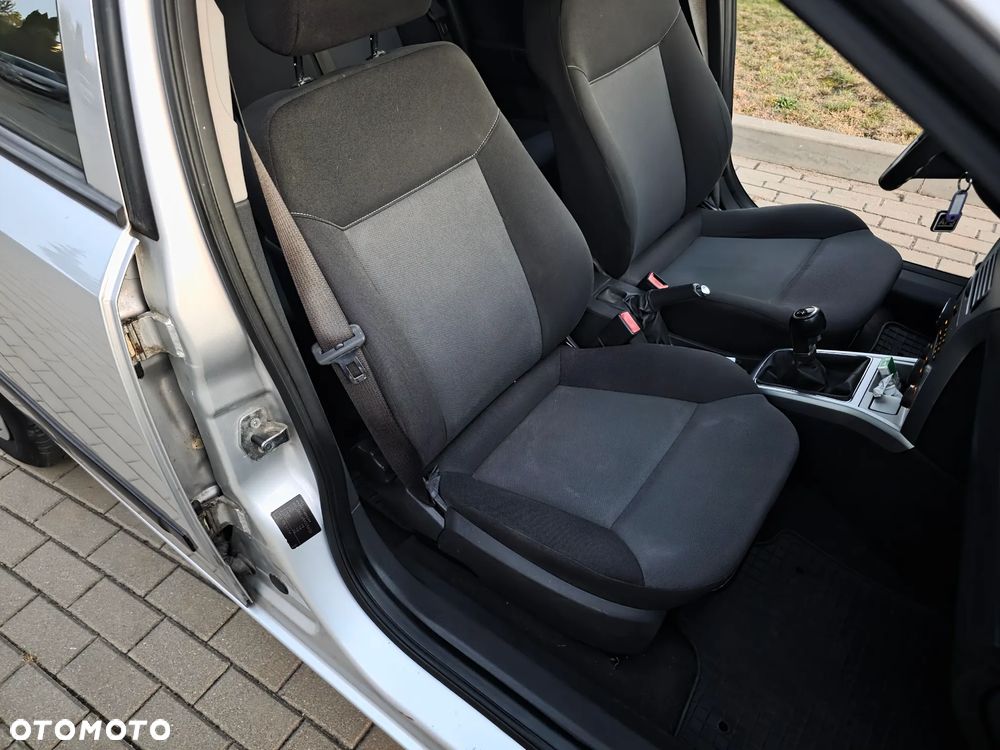 Opel Astra - 17