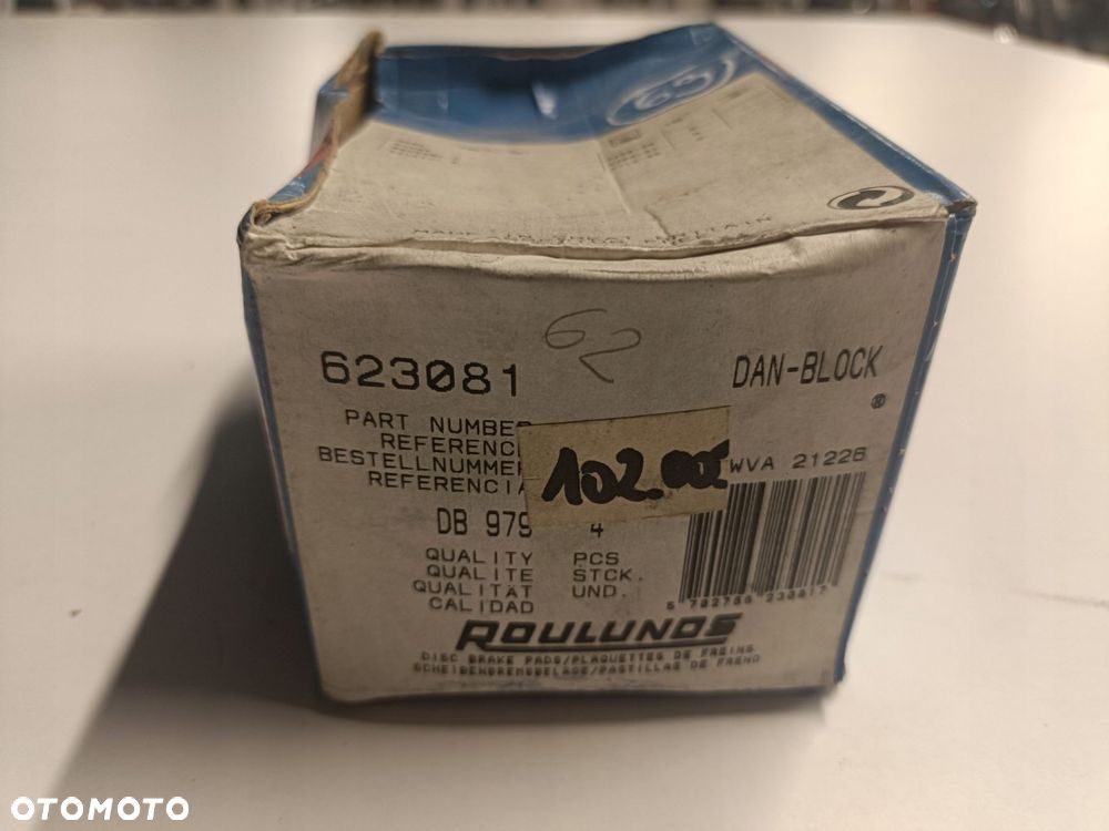 Opel Senator A B PRZEDNIE KLOCKI HAMULCOWE przód 623081 - 2