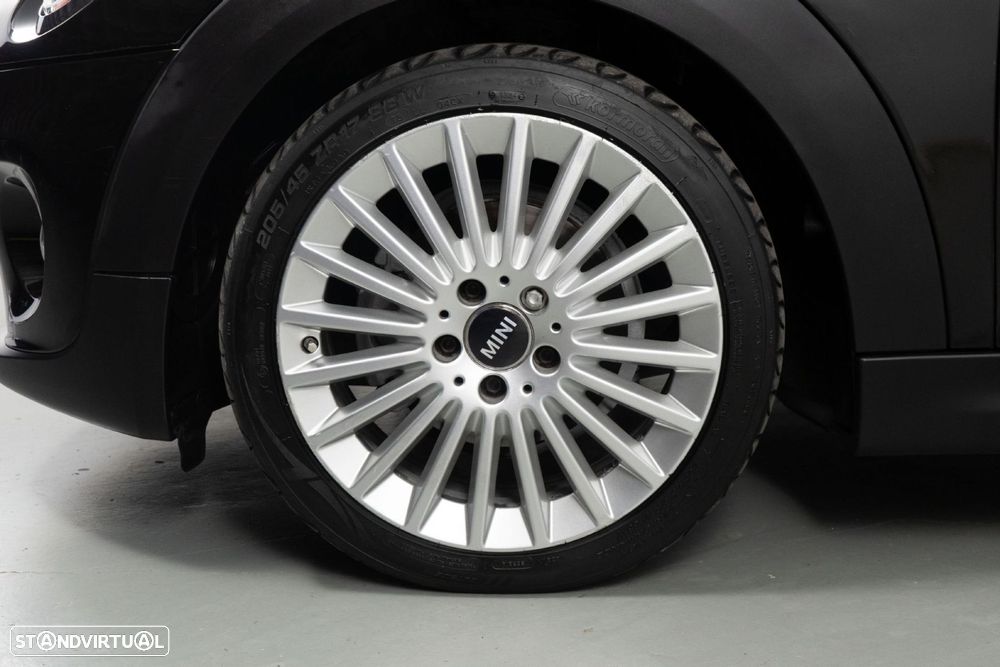 MINI 3 Portas One D - 18